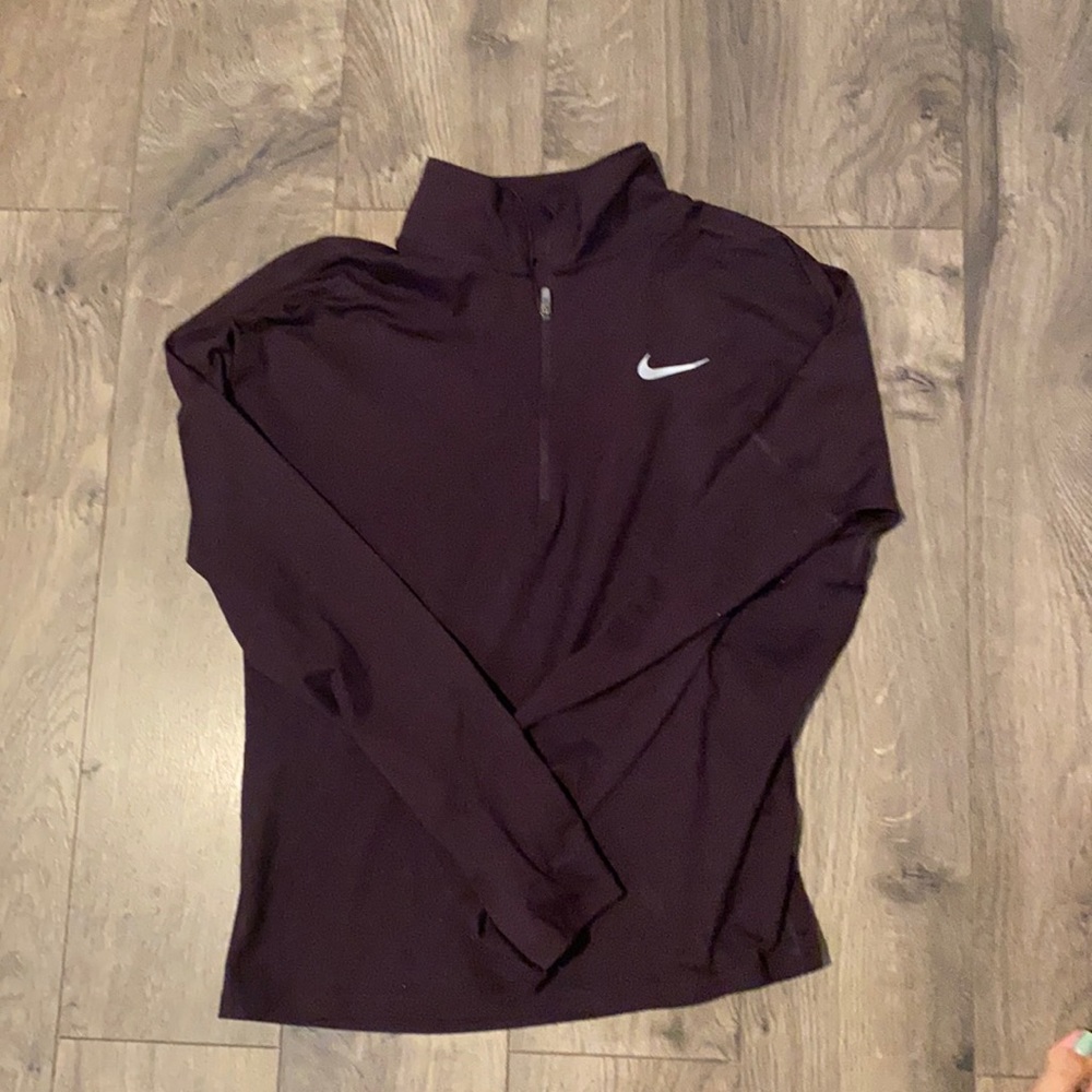 Nike women’s quarter zip